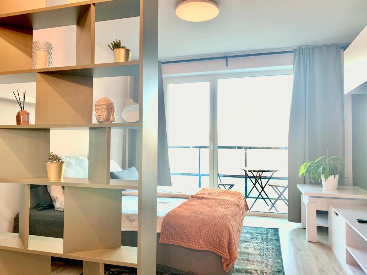 Luxury, Bright Studio With Parking And Balcony In Bratislava Center Kültér fotó